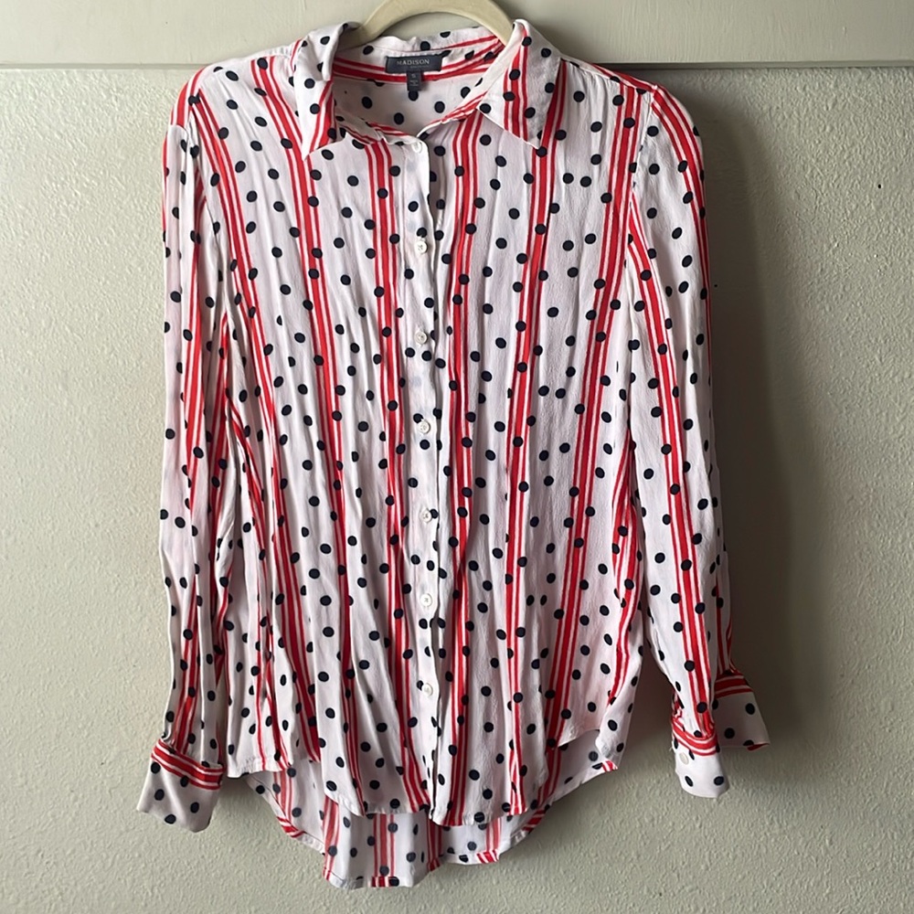 Vintage Madison polka dot printed long sleeve button down blouse